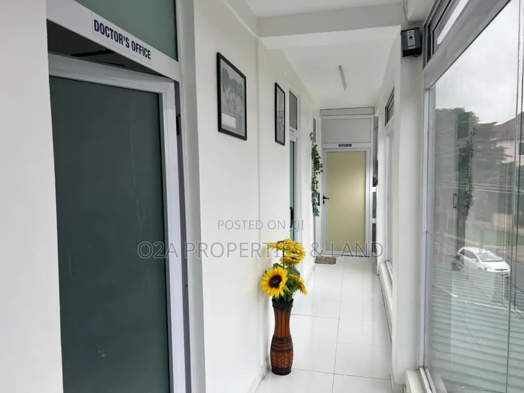 Executive Commercial Space