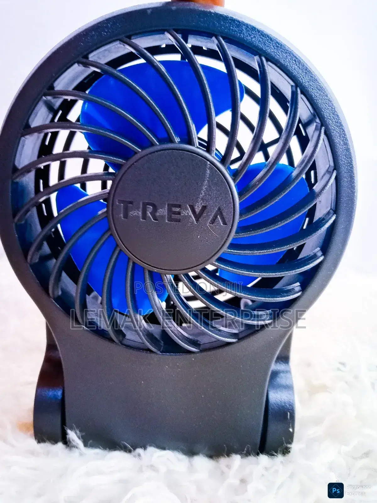 Treva Rechargeable Fan