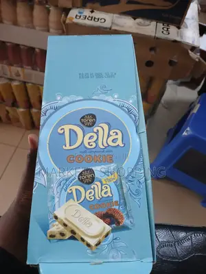 Della Milk Chocolate With Candies 52gx24
