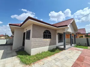 3bdrm House in Oyarifa for sale