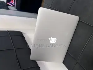 Laptop Apple MacBook Pro 2015 8GB Intel Core I5 SSD 256GB