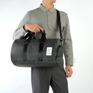 Simple Classic Style Duffle Bag With Strap and a Shoe Storage