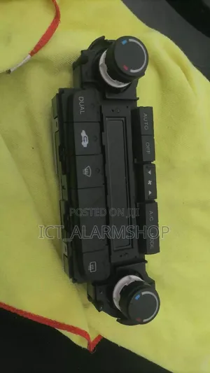 Car Fascia a/C Air Conditioning Panel for Honda CRV