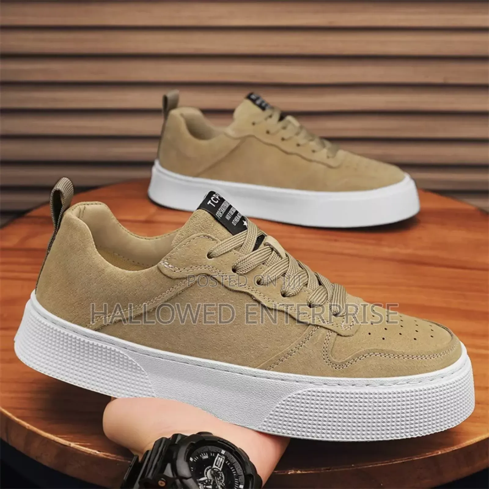 Nwe Trend Fashion Breathable Lightweight Shoe