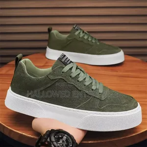 Nwe Trend Fashion Breathable Lightweight Shoe