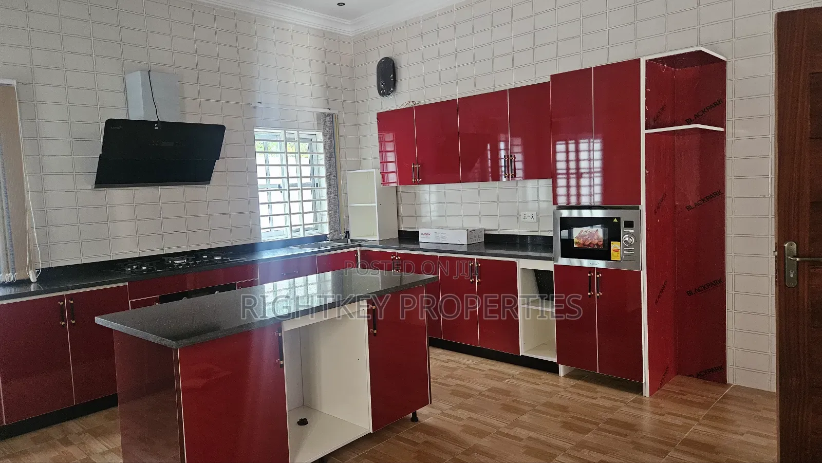 4bdrm House in Kumasi Metropolitan for sale