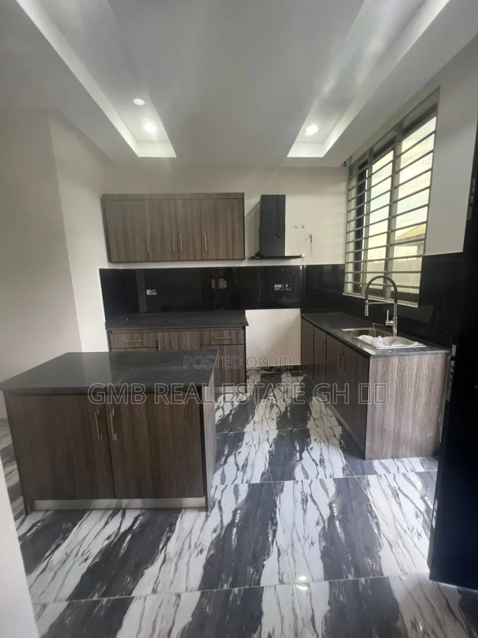 4bdrm House in Gbestile, Tema Metropolitan for sale
