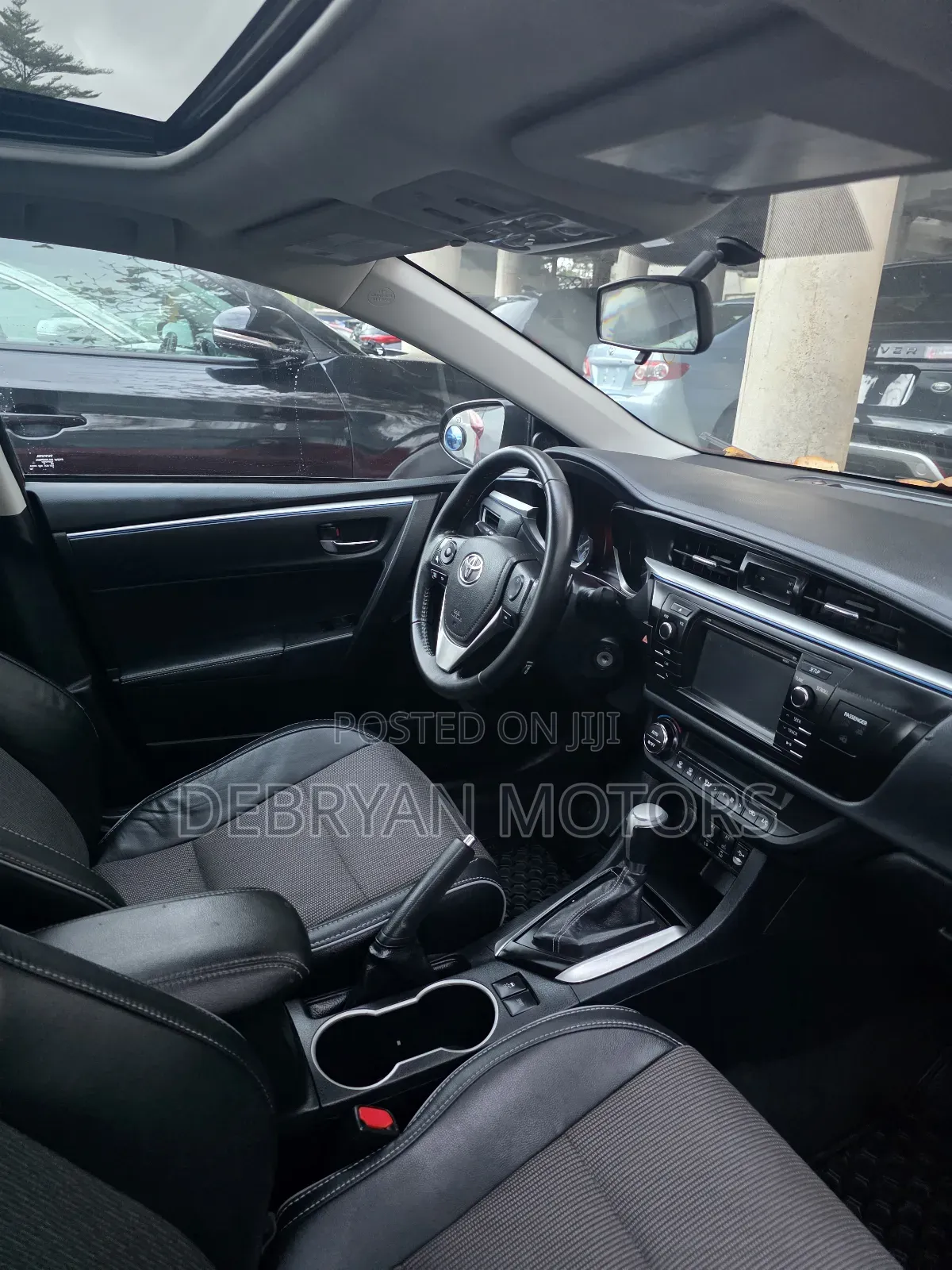 Toyota Corolla S 4dr Sedan (1.8L 4cyl CVT) 2016 Red