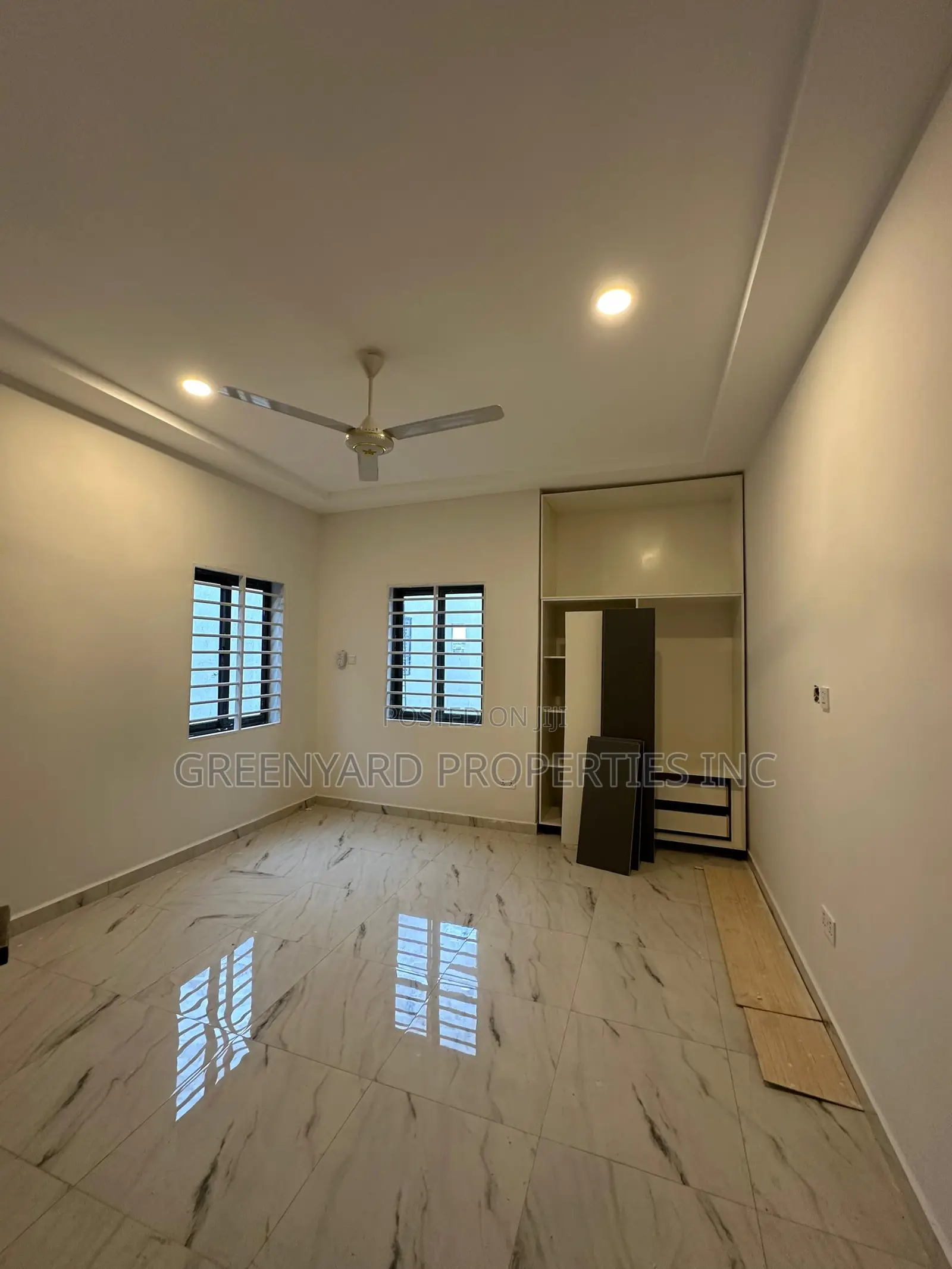 5bdrm House in Hills, East Legon for sale