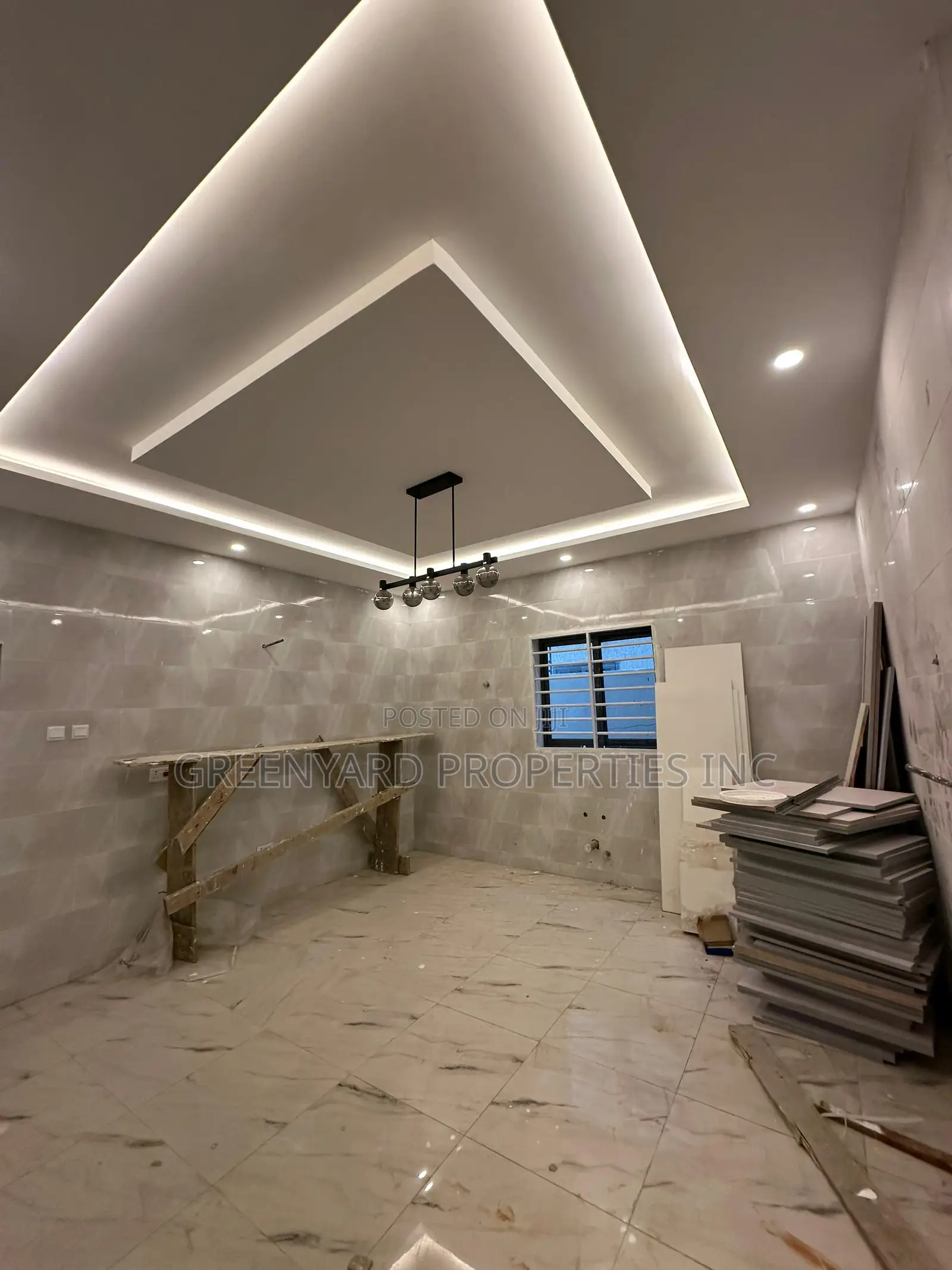 5bdrm House in Hills, East Legon for sale