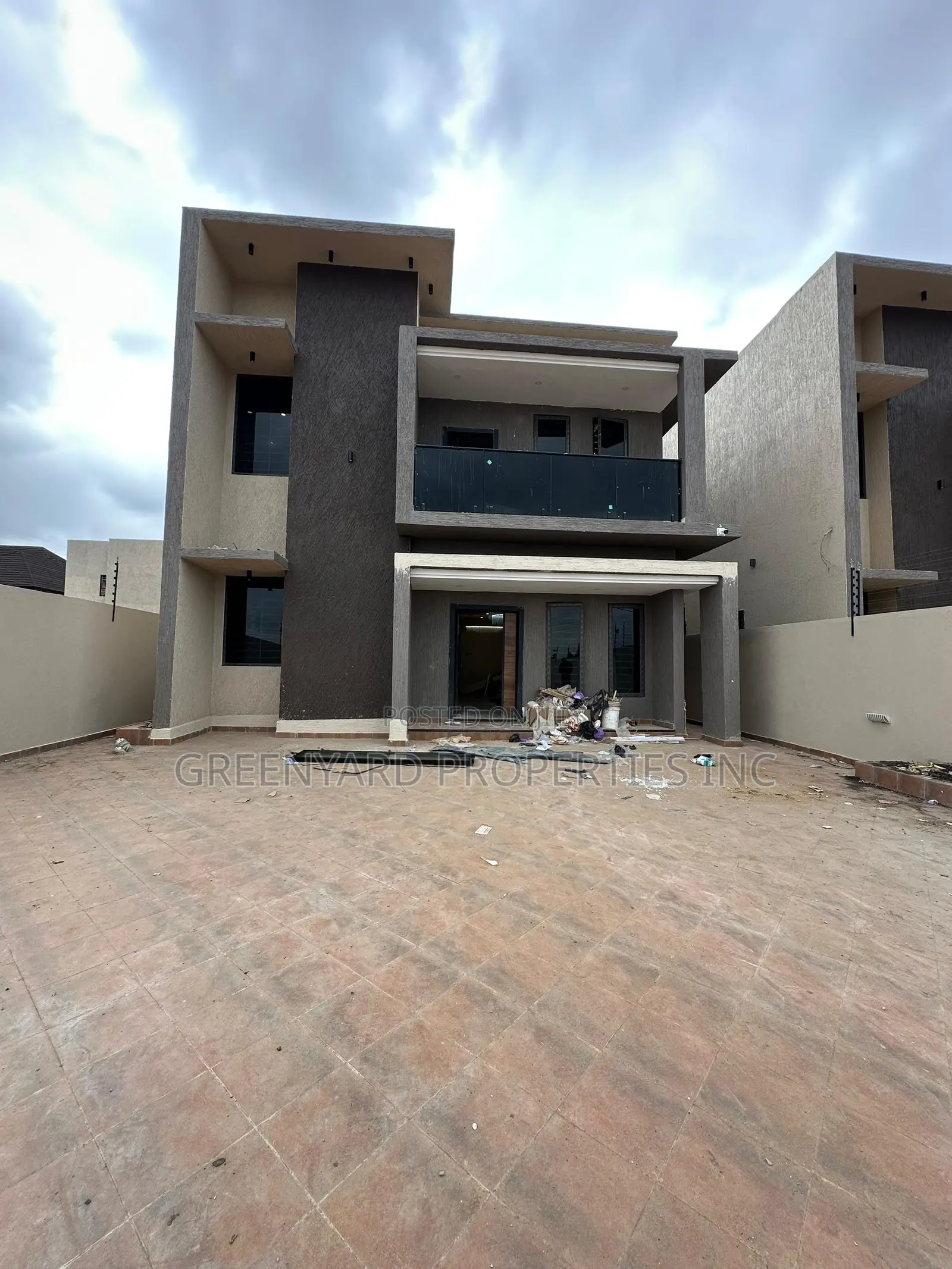 5bdrm House in Hills, East Legon for sale