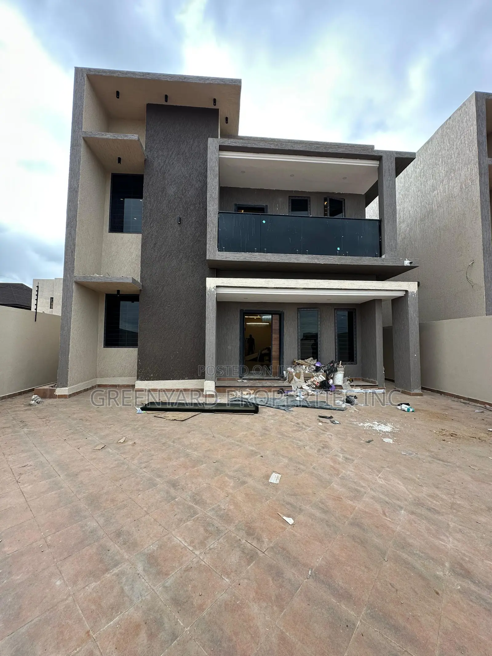 5bdrm House in Hills, East Legon for sale