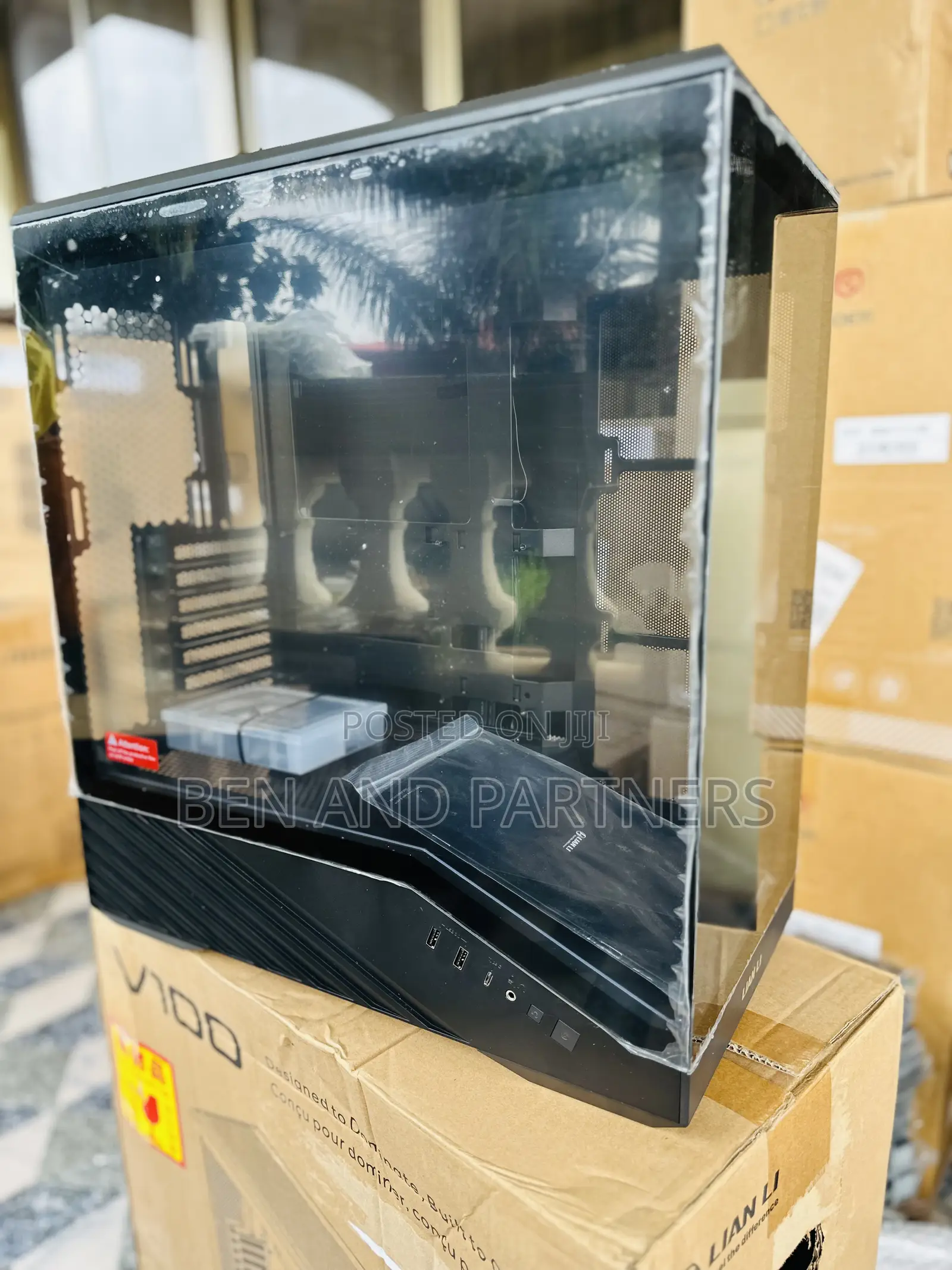 Lian Li V100 Atx Mid-tower Pc Case
