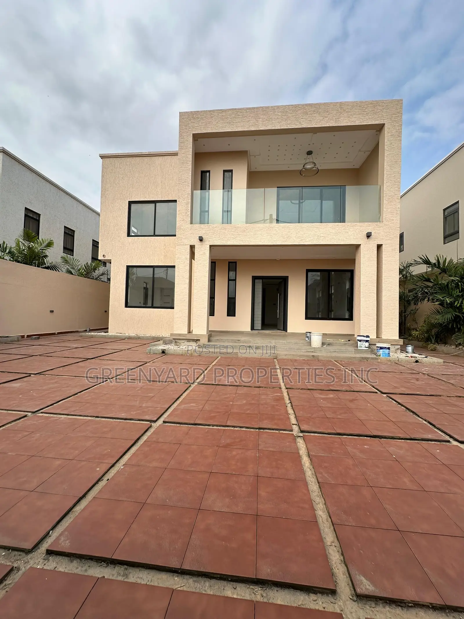 5bdrm House in Hills, East Legon for sale