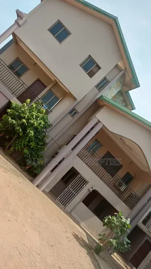 3bdrm Apartment in Foster Home, Adenta for rent