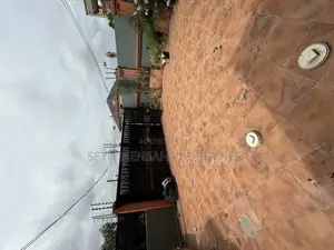 3bdrm Duplex in Skm, School Area for rent