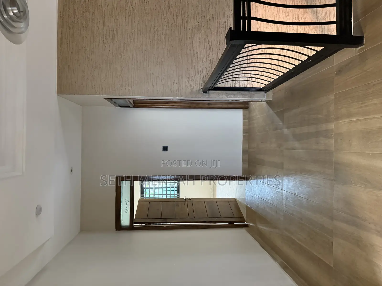 3bdrm Duplex in Skm, School Area for rent