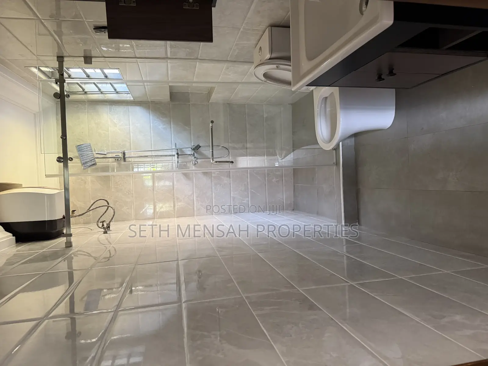3bdrm Duplex in Skm, School Area for rent