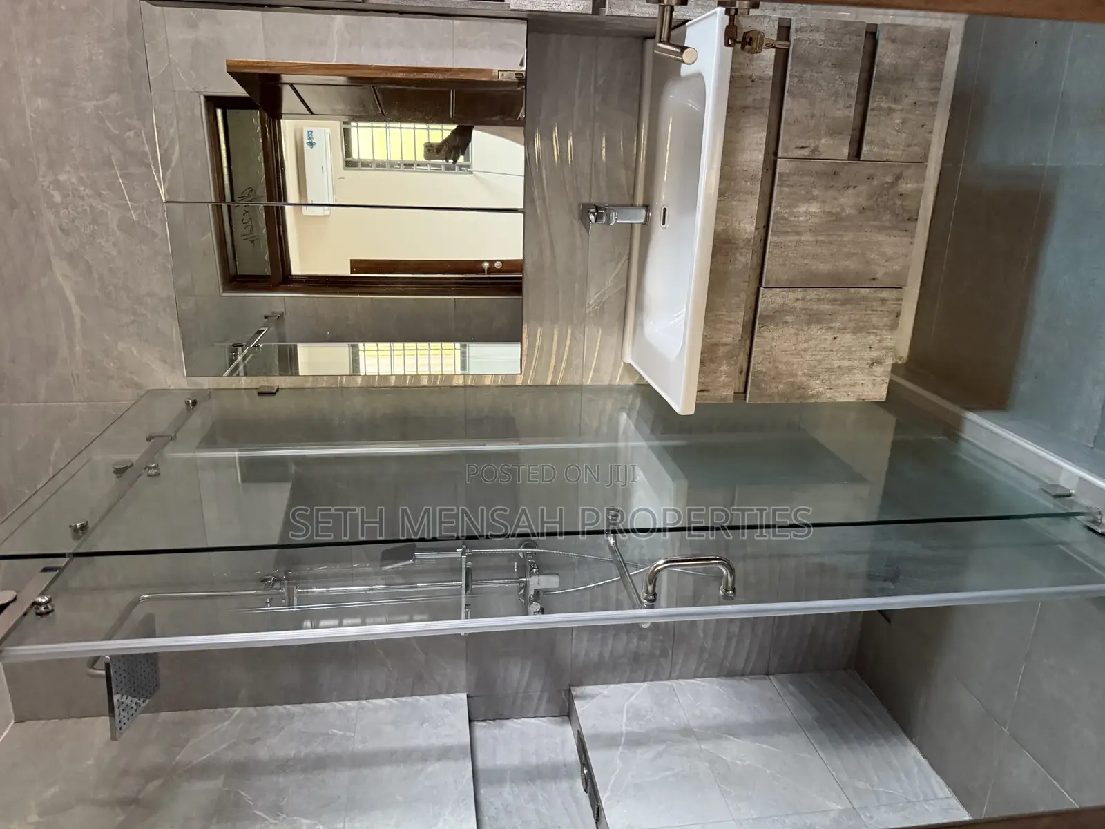 3bdrm Duplex in Skm, School Area for rent