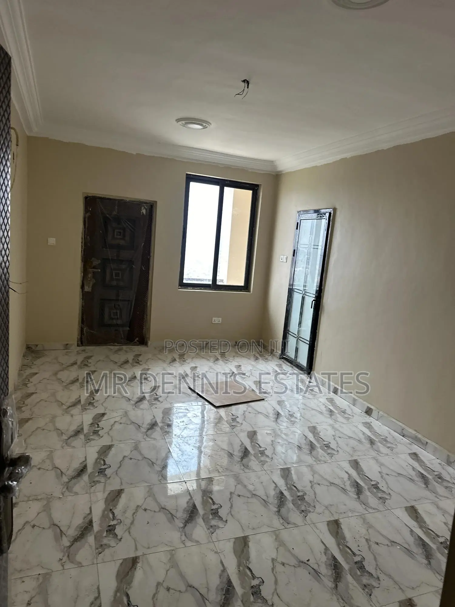 2bdrm Apartment in Mr Dennis Estates, West Hills Mall Area for rent