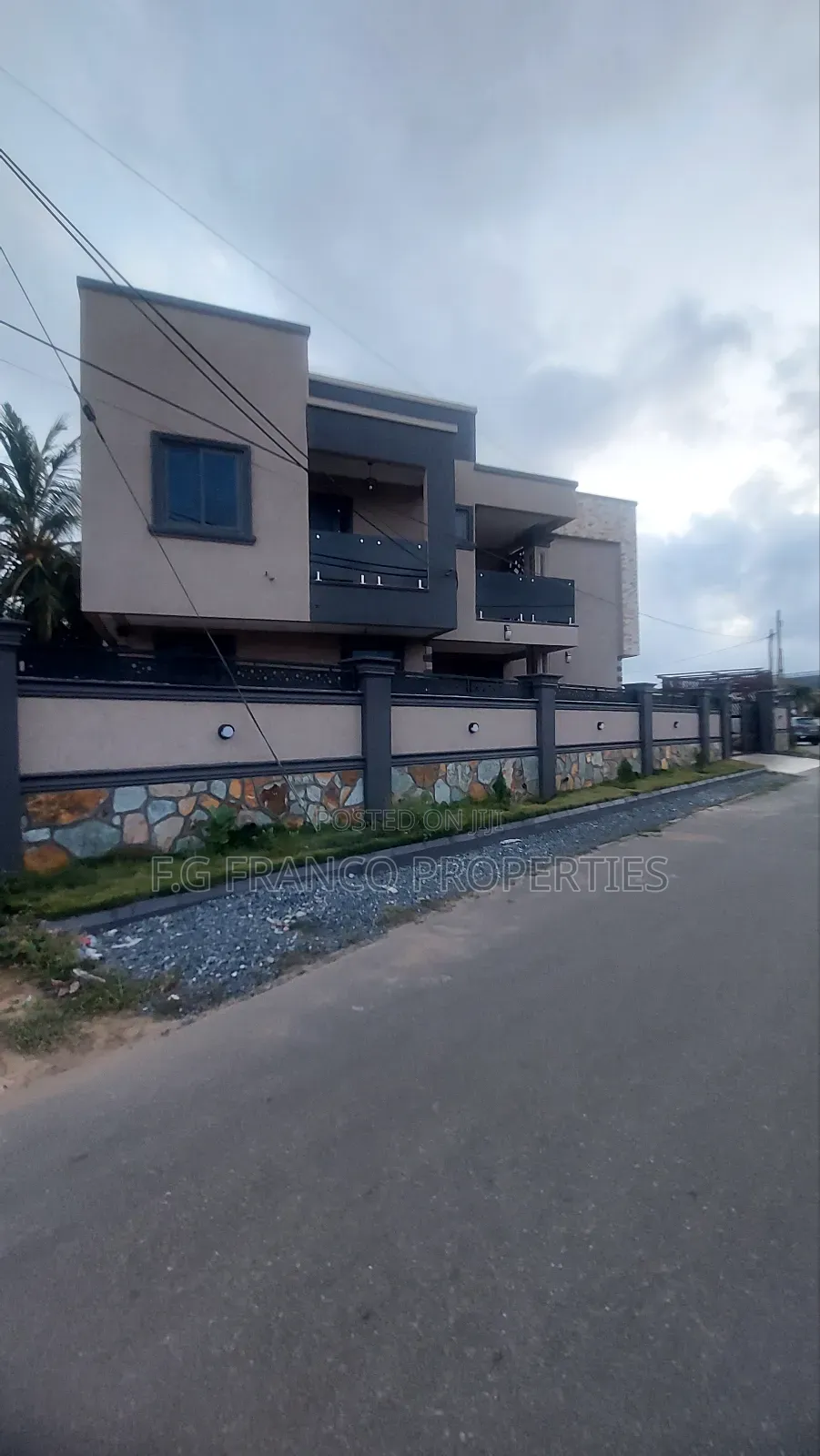 4bdrm House in Kg.Franco Properties, Spintex for sale