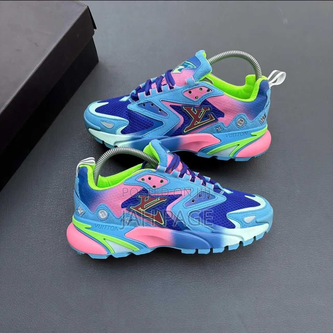 Louis Vuitton Runner Tatic