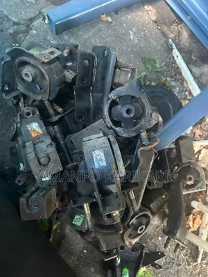 Engine Mounts/ Seats