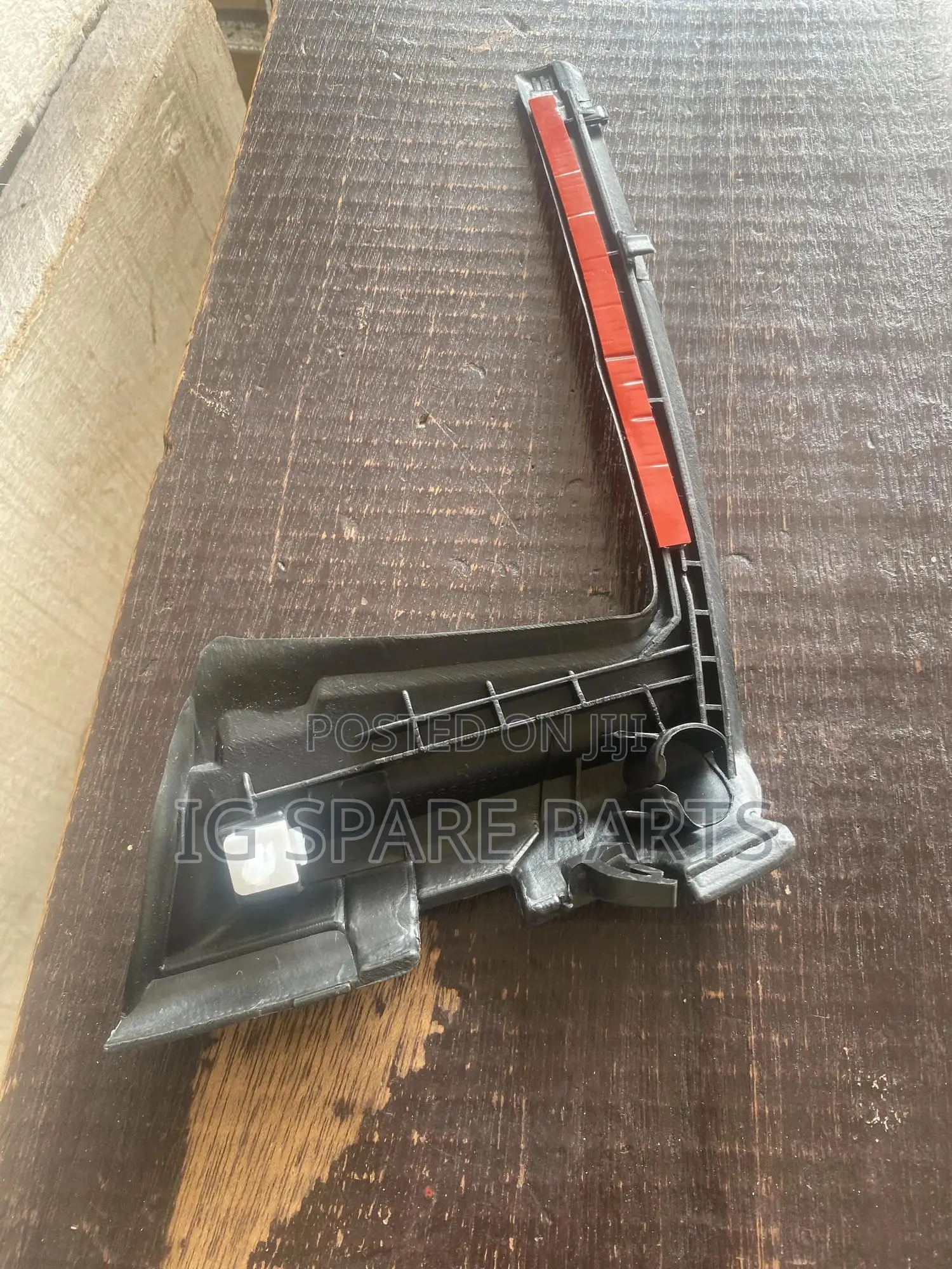 Toyota Yaris/Vitz 2012-2014 Wiper Panel End