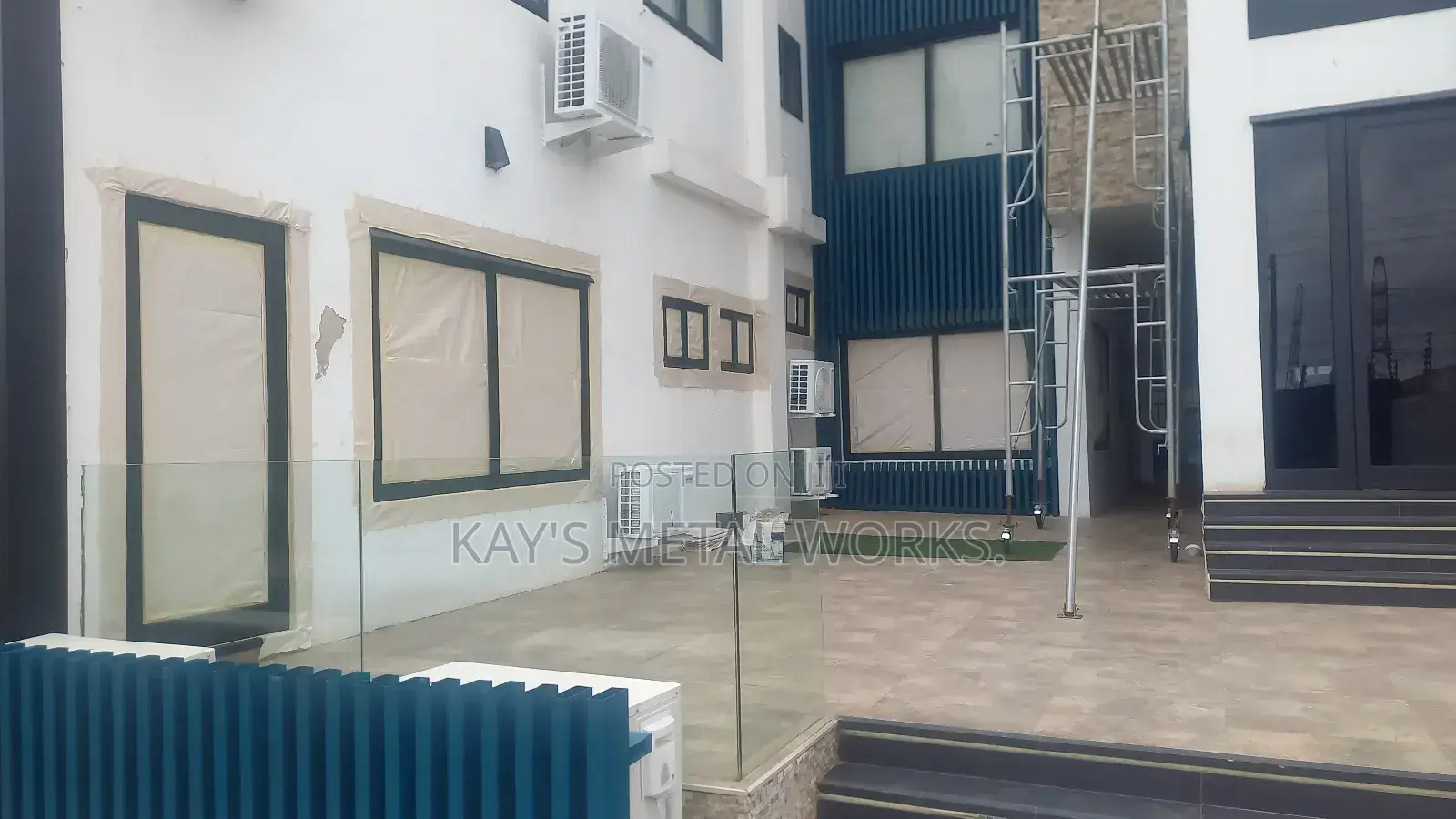 Aluminium Doors Windows Frame Sprayer