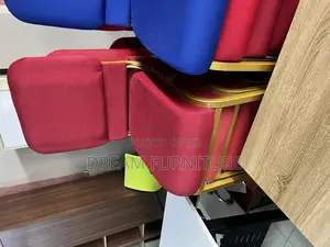 Auditorium/Conference Chairs