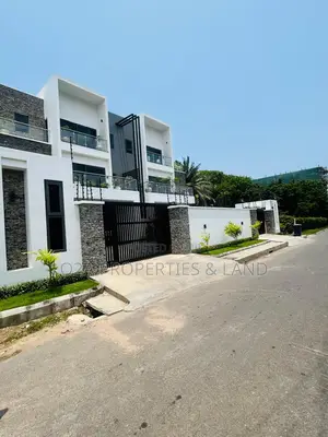 4bdrm House in Labone for sale