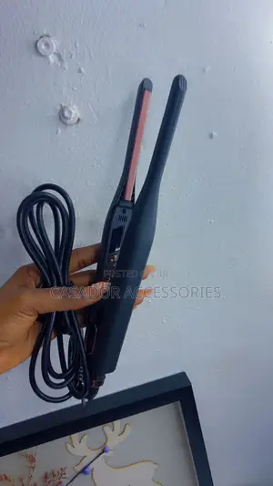 Hot Pixie Straightner
