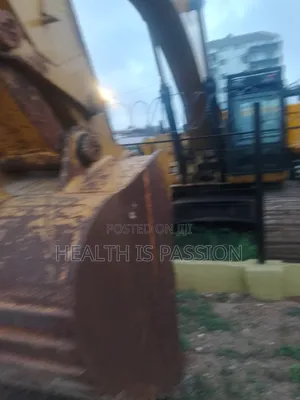 Big Caterpillar Excavator for Sale. 349d