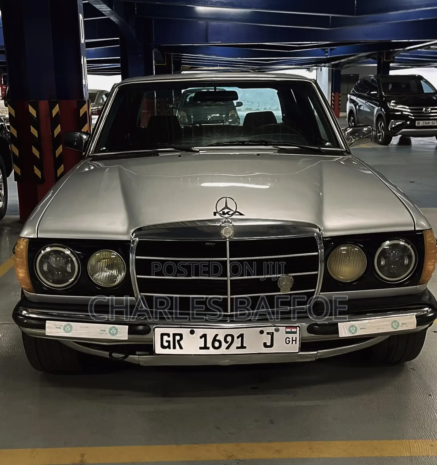Mercedes-Benz W123 1979 Silver