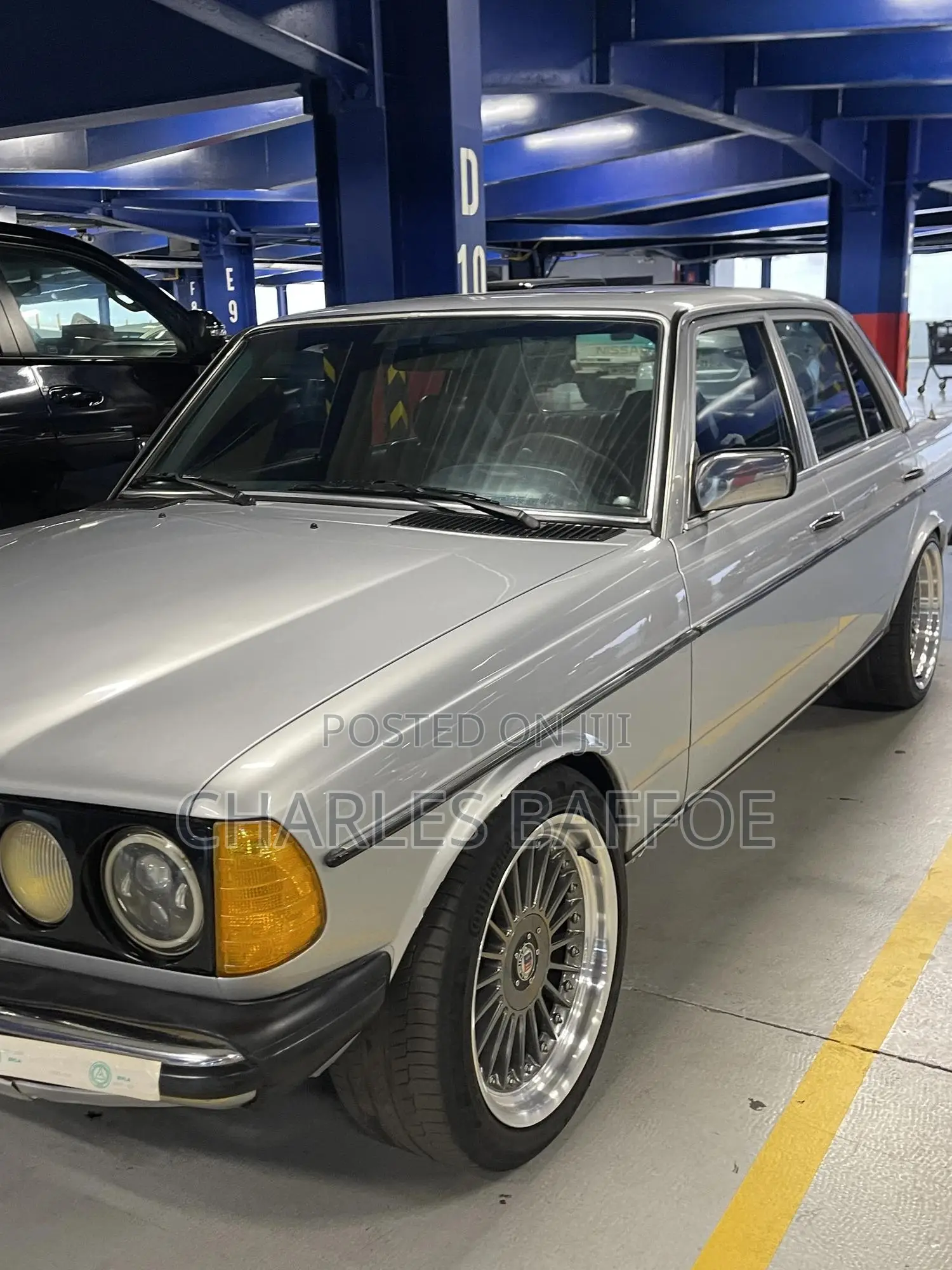 Mercedes-Benz W123 1979 Silver