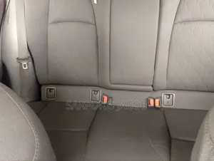 Toyota Corolla LE 2020 White