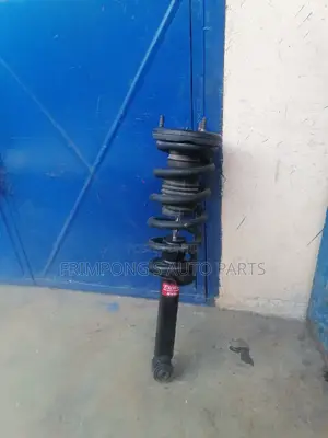Mitsubishi Pajaro 2010 Front Shocks Absorbers