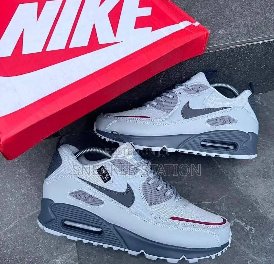 Nike Air Max 90 Grey Sneaker