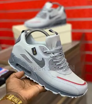 Nike Air Max 90 Grey Sneaker