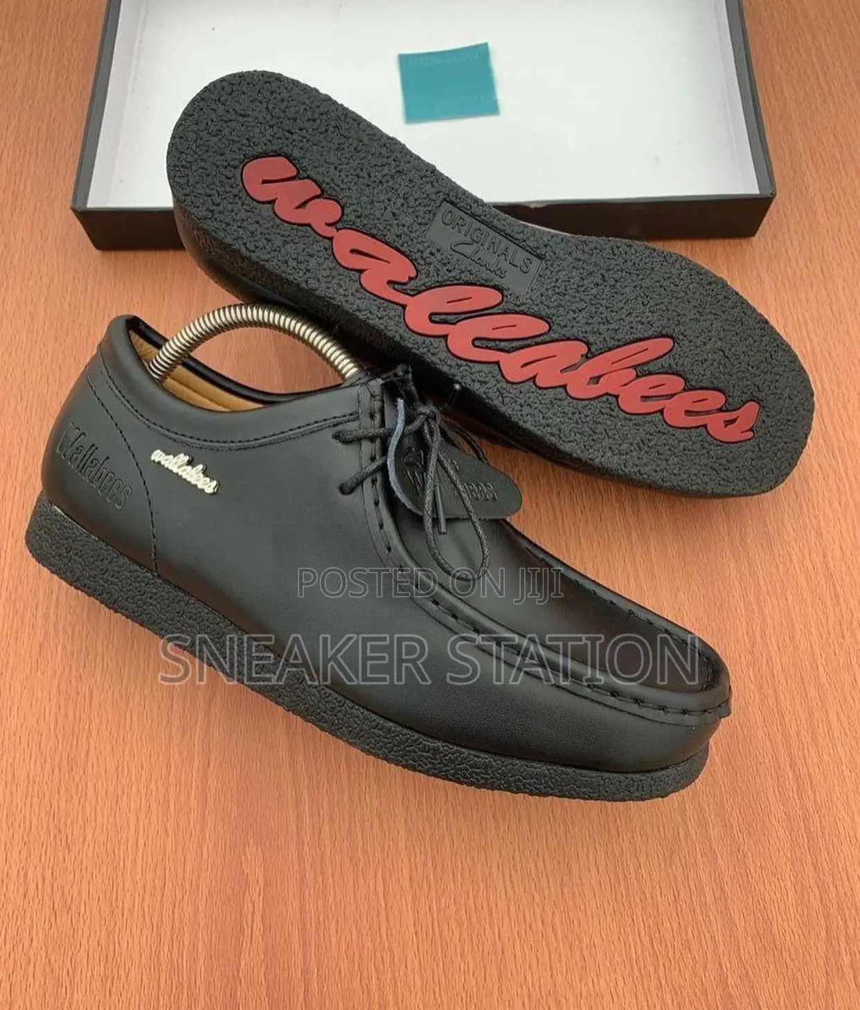 Clarks Wallabies Leather Shoes