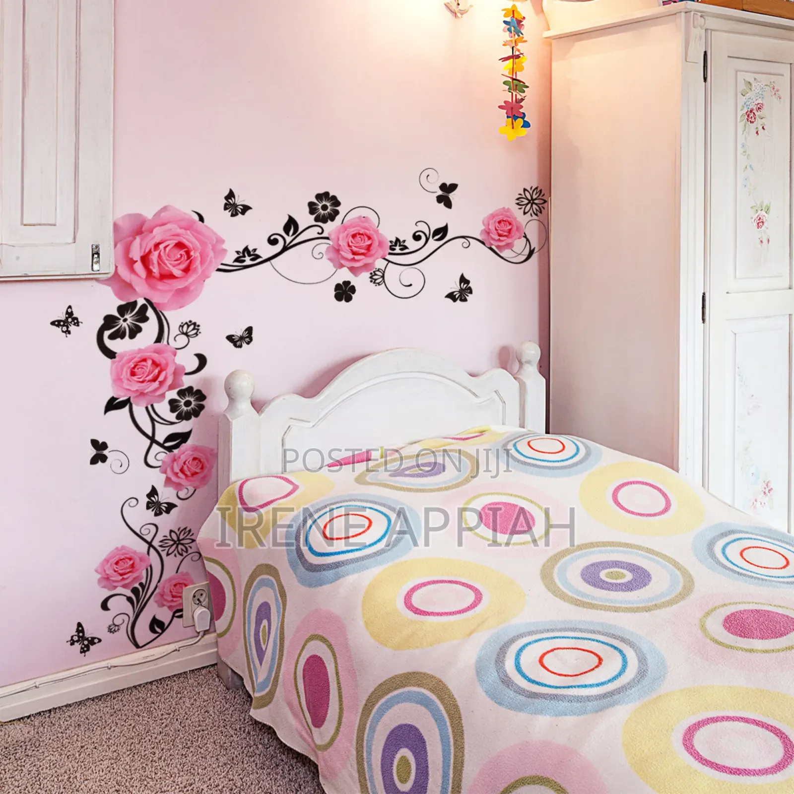 Pretty Decorative Wall Decor