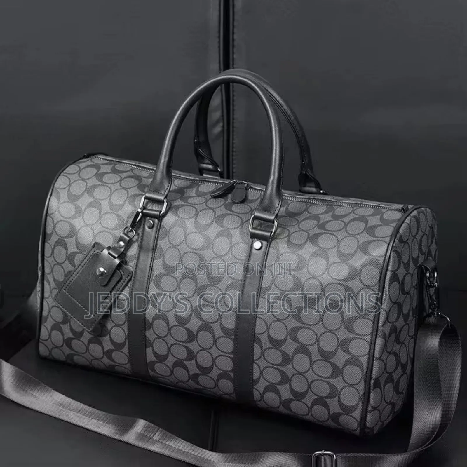 Simple Classic Style Duffle Bag With Strap and a Shoe Storage