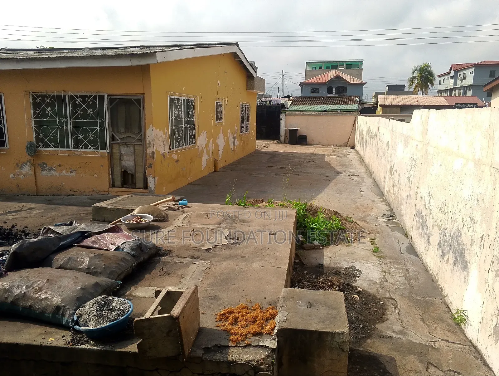 4bdrm House in Dansoman for sale