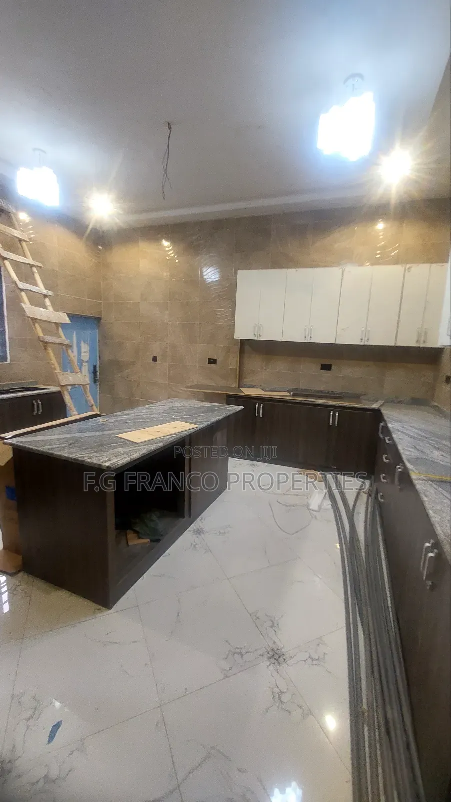 4bdrm House in Kg. Franco, Spintex for sale