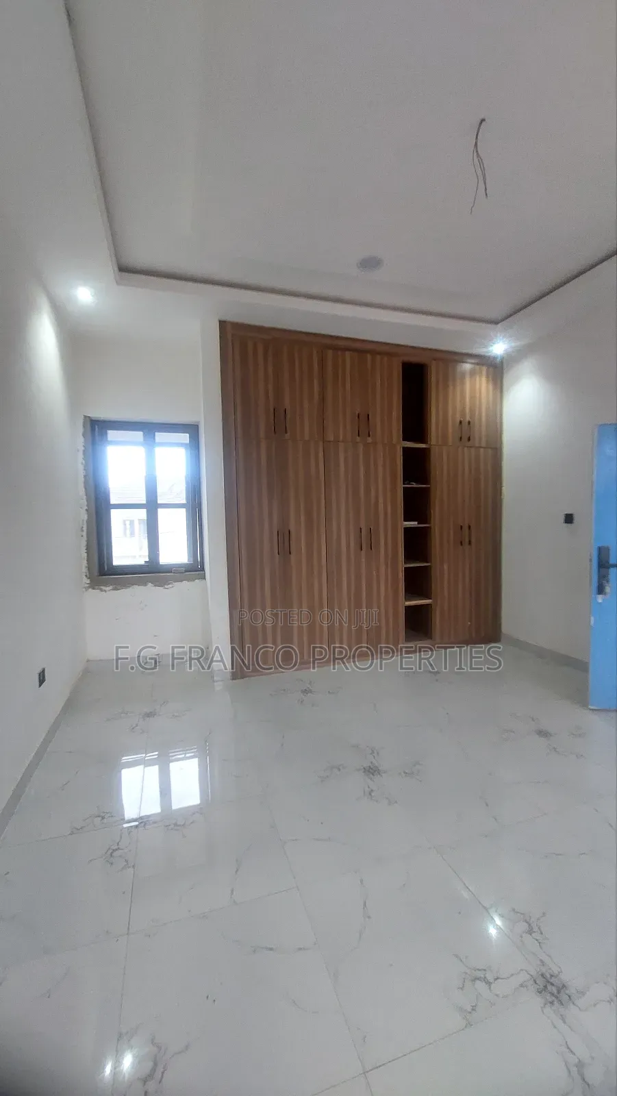 4bdrm House in Kg. Franco, Spintex for sale