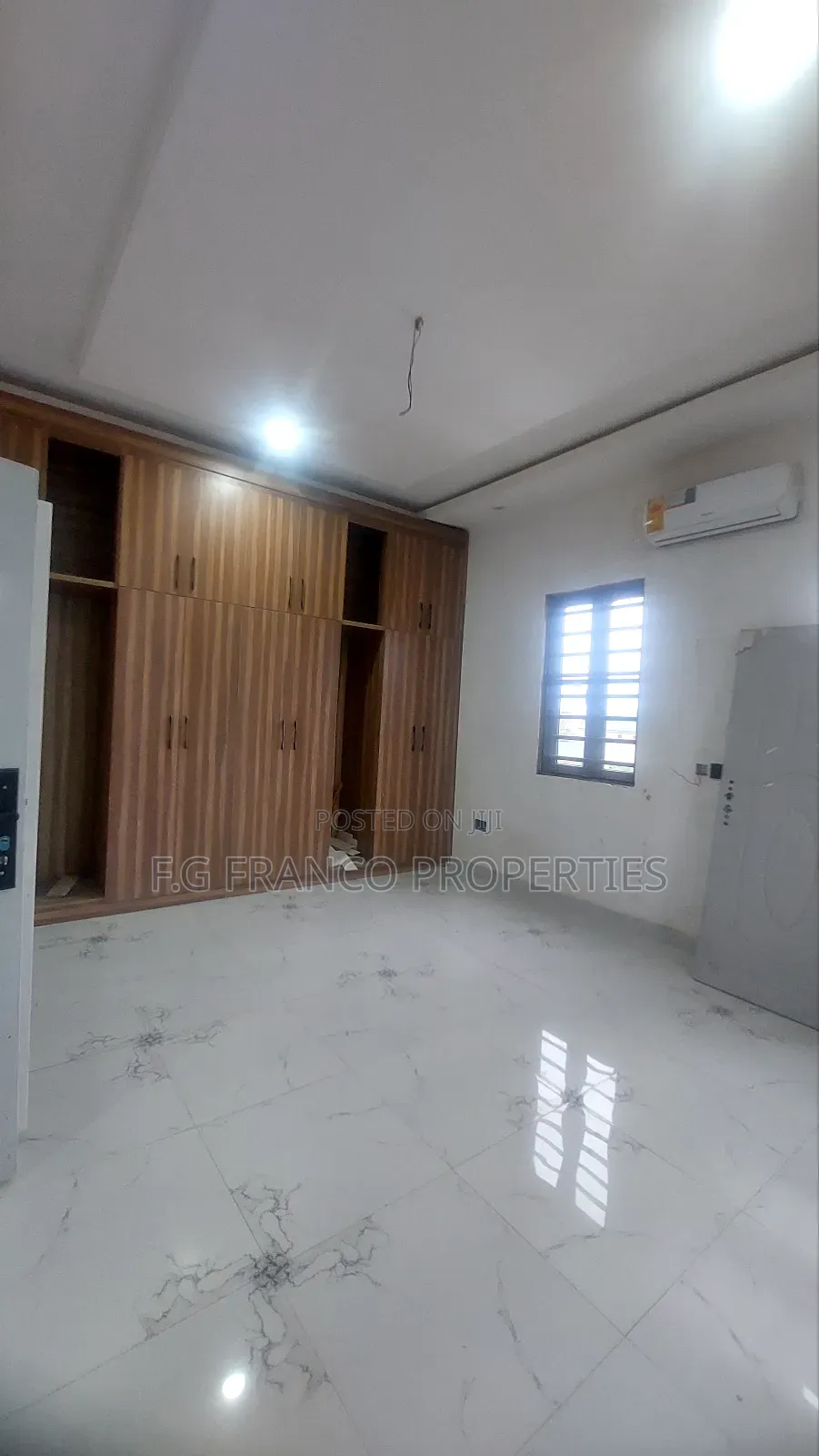 4bdrm House in Kg. Franco, Spintex for sale