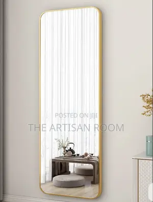 Full Body Mirror With Curved Corners