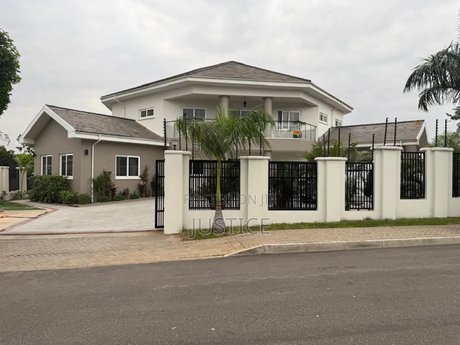 7bdrm Mansion in East Airport for rent