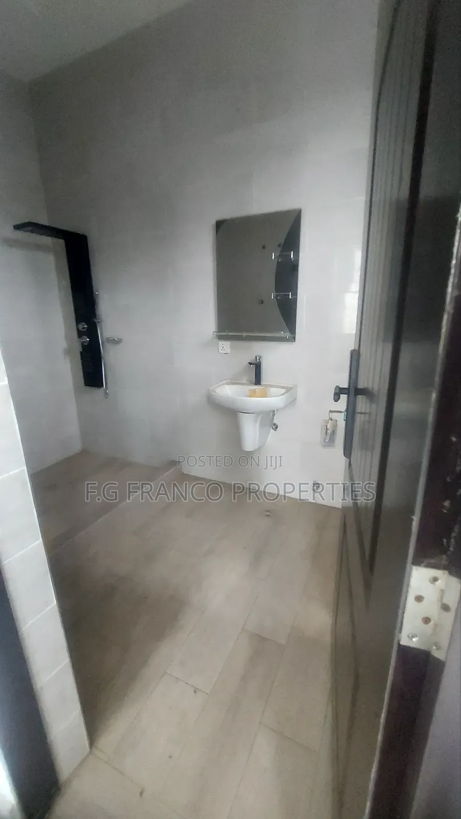 4bdrm House in Kg Franco Properties, Spintex for sale