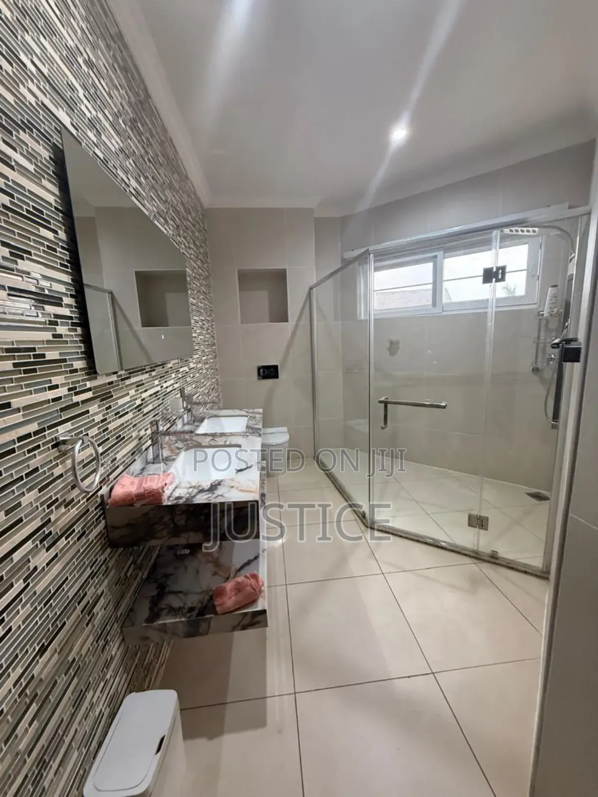 7bdrm Mansion in East Airport for rent